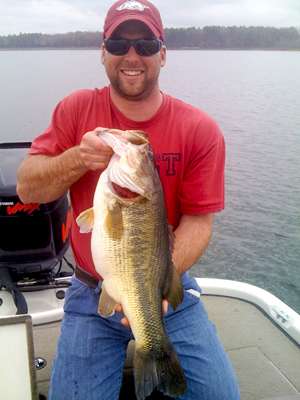 <p><strong>Tim Porter</strong><br />
	10 pounds, 5 ounces<br />
	Lake Columbia, Ark.<br />
	3/4-ounce H2O football head jig (green pumpkin)</p>

