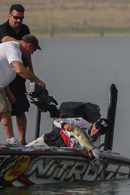 <p>#1 Edwin Evers pulls in a huge lunker on Day Three of the Falcon Slam. </p>
