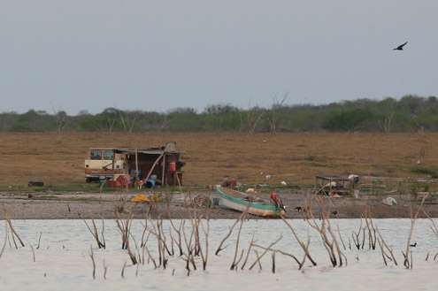 <p>One of the many Mexican fishing outposts located on Lake Falcon.</p>

