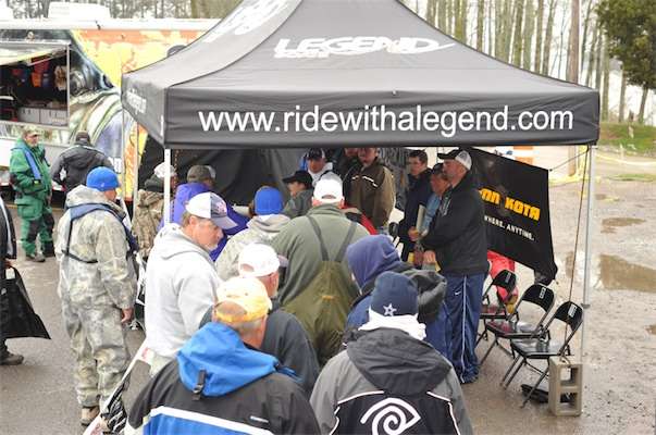<p>Anglers waiting to get into the Top 10 tent.</p>
