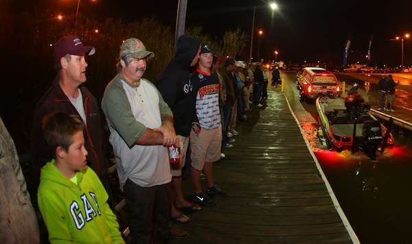 <p>Fans line the docks to cheer on anglers as they launch. </p>
