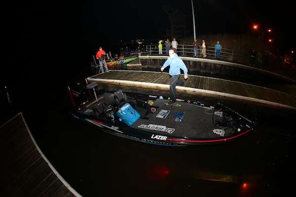 <p>The 2012 AOY winner Brent Chapman launches on Day Three. </p>
