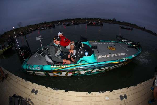 <p>Veteran Rick Clunn is ready to go.</p>
