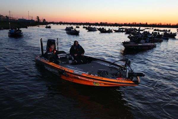 Fletcher Shryock leaves Orange Marina. The weigh-in begins in Riverfront Park at 3:15 p.m. CT.
