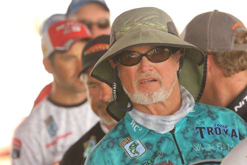 <p>Zen master Rick Clunn seems calm, but he is about to weigh-in the biggest 5 fish bag of his entire tournament life.</p>
