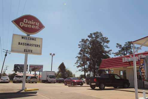<p>Dairy Queen welcomes Elite anglers.</p>
