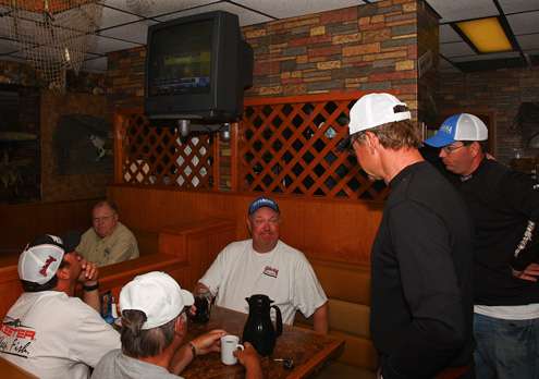<p> </p>
<p>Local breakfast spots begin to fill with Elite Series anglers. </p>
