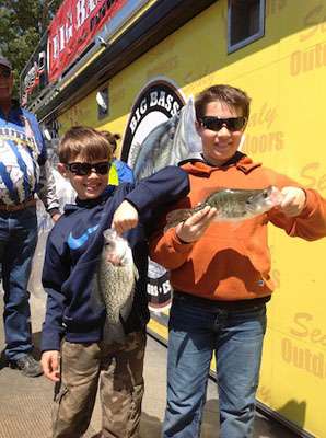 Brothers Caige and Cord Copley weigh in crappie.