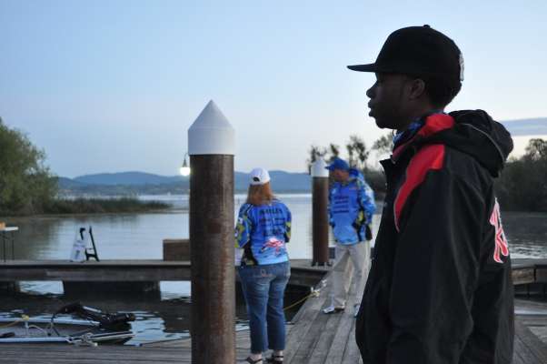 <p>Jamel Johnson, an alternate for the California team, watches his teammates get ready for launch.</p>
