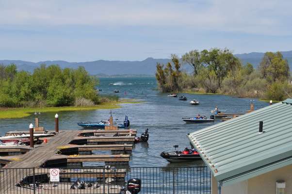 <p> </p>
<p>Boats came in at the appointed time this afternoon from a full day on Clear Lake.</p>
