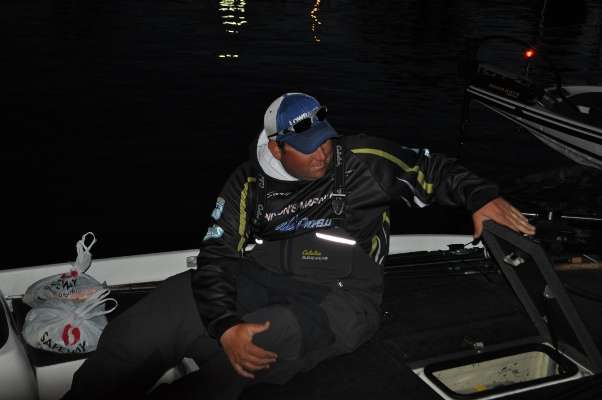 Kory Ray of Oregon checks everything out before he lines up for launch.