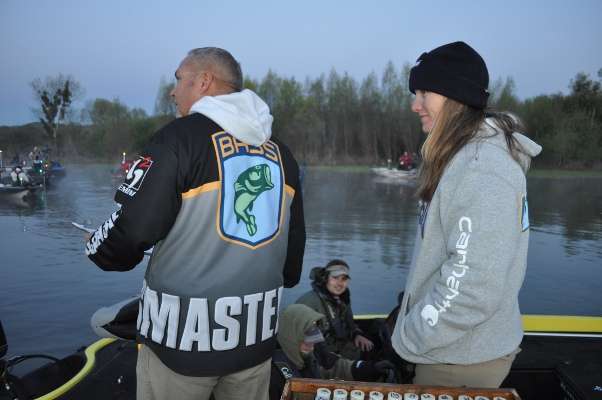 <p>B.A.S.S. staffers Tony Quick and Erin Divelbiss wait for the clock to tick down so they can send off the boats.</p>
