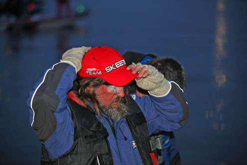 <p> </p>
<p>Tony Chachere gets ready to be the first boat out for the second day of competition. </p>

