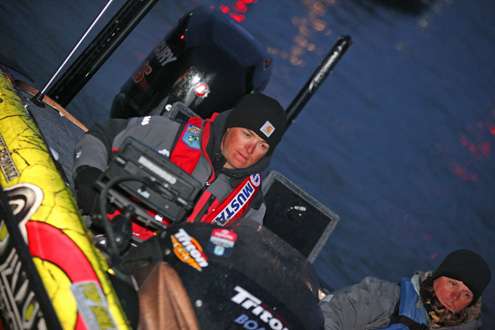 <p> </p>
<p>Derek Remitz passes through the official safety check line at Douglas Lake on the second day of competition. </p>
