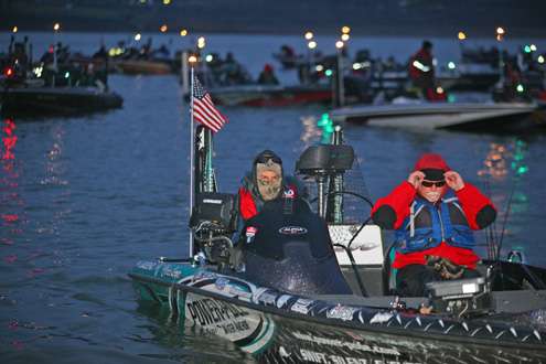 <p> </p>
<p>Chris Lane is all eyes on the line during the official take-off on Douglas Lake. </p>
