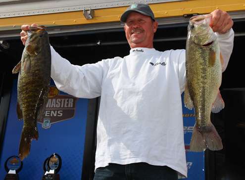<p>Mike Spears, co-angler (1st, 33-7)</p>
