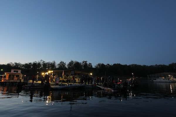 <p>A look at the scene of Day Four launch from out on the water.</p>
