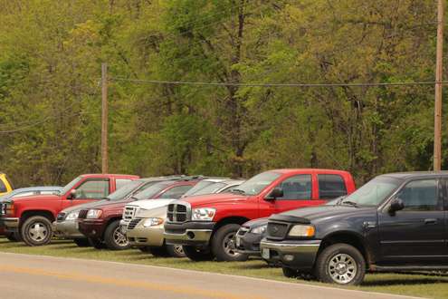 <p>Fans were parking their cars on the side of the road.</p>
