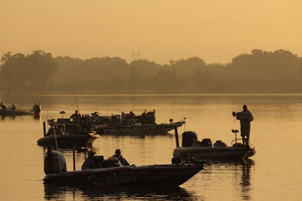 <p>It's Day Three of the Alabama River Charge presented by Star brite.</p>
