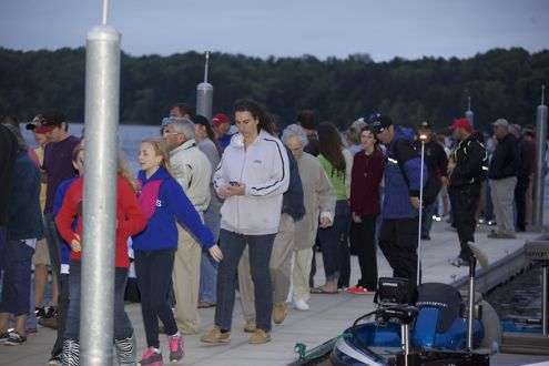 <p> </p>
<p>With 100 boats gone from the dock, fans head for the off ramp.</p>
