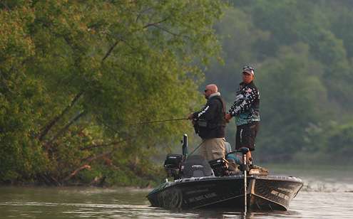 <p>Chris Lane started the day with the lead, catching 18 pounds, 10 ounces on Day One.</p>
