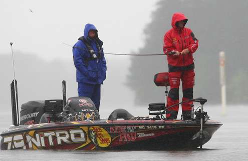 <p>VanDam started the morning in 19th place with 19 pounds, 8 ounces. </p>
