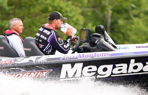 <p>Aaron Martens was hitting the water early to prepare for a long day on the Alabama River.</p>
