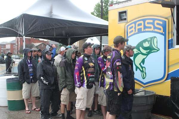 <p>The anglers were ready to get things underway. </p>
