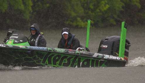 <p>Scott Ashmore rolls in the Highland Marina this morning as the rain is falling. Ashmore is at 46th with 14-10.</p>
