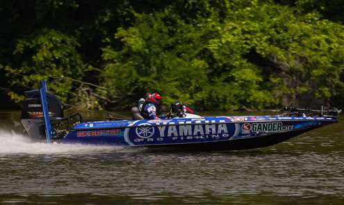 <p>Dean Rojas is heading down river with great speed on the morning of Day One.</p>
