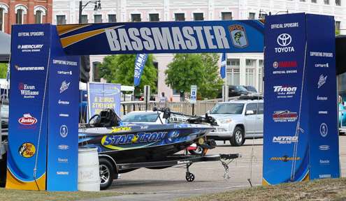 <p>Bassmaster Expo Entrance.</p>
