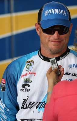 <p>Hank Cherry smiles as he talks about the day on the water. 14th with 30-2 lbs after today.</p>
