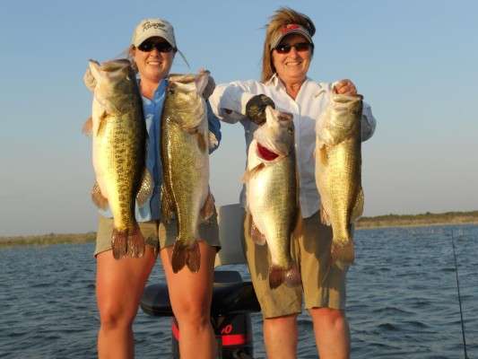 <p>
	Jennifer Reid and her mother fished Falcon Lake in Texas and caught eight 10-pound giants! âShe likes to point out that she had another one but could only hold up two,â said Reid. âHappy Motherâs Day!â</p>
