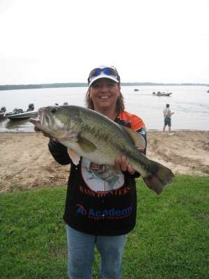 <p>
	âThis is Momâs big bass from the only tournament she has ever been in,â said Tami Ott. She caught the fish on Cedar Creek in Texas in April 2011.</p>
