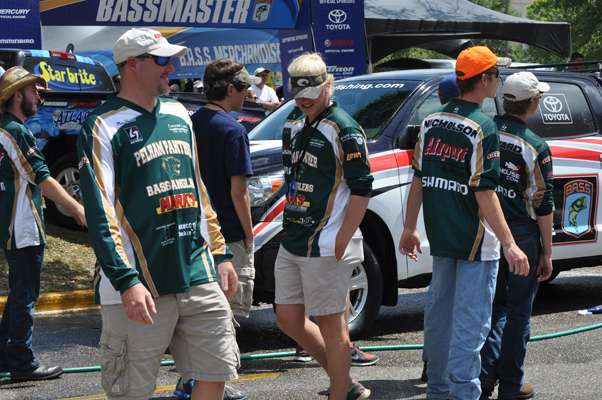 <p>High school teams battled to determine who could best clean B.A.S.S. trucks.  Hereâs team Pelham in action.</p>
