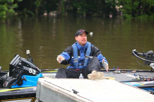 <p>Ott DeFoe chills out before blasting down the Alabama River searching for big bass.</p>
