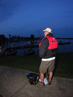 <p> </p>
<p>A co-angler waits to meet up with his Day Two pro.</p>
