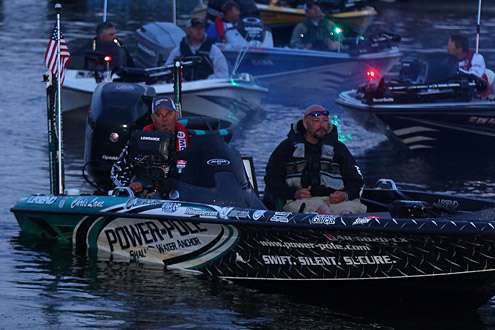 <p>Starting with 18 pounds 10 ounces, Carhartt Big Bass and Day One leader Chris Lane sets out for another successful day on Logan Martin Lake with confidence. </p>
