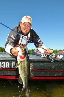 <p>
	Florida pro Patrick Pierce has earned most of his winnings with a flipping stick. Heâs an ace on the St. Johnâs River and Lake Seminole as well as other north Florida and south Georgia lakes. However, much of his flipping know-how is applicable from Okeechobee to Champlain. Here are his 5 favorite flipping baits.</p>

