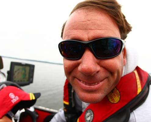 <p>Kevin VanDam may hide from you ... but you can't hide from him.</p>
