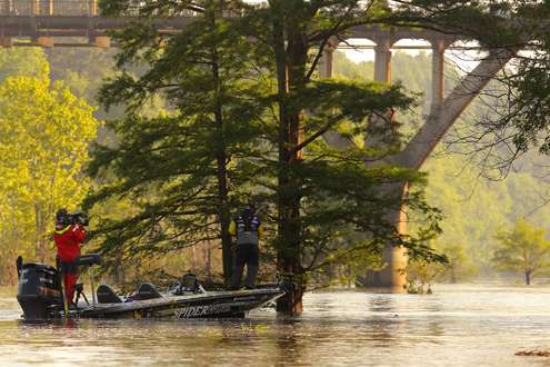 <p>Watch out, Alabama River bass. Bobby Lane lurks in the shadows.</p>

