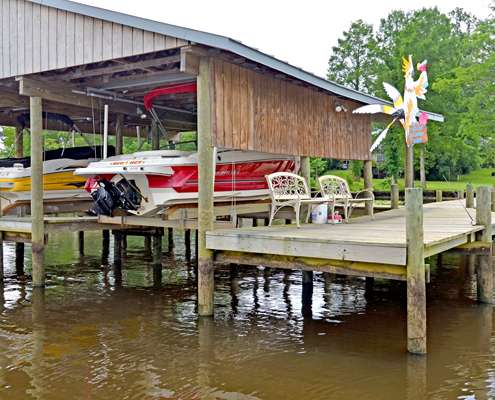 <p>Boat docks also hold bass here.</p>
