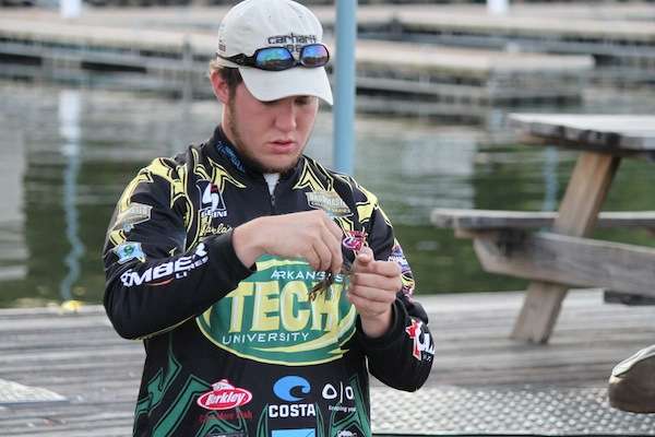 <p>Arkansas Tech putting the last touches their baits before the day begins. </p>
