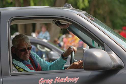 <p>Greg Hackneyâs Marshal is taking care of the truck and trailer today.  Hackney is in 66<sup>th</sup> with 20-7lbs.</p>
