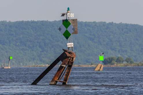 <p>One of the many navigational aids on the Mississippi.</p> 