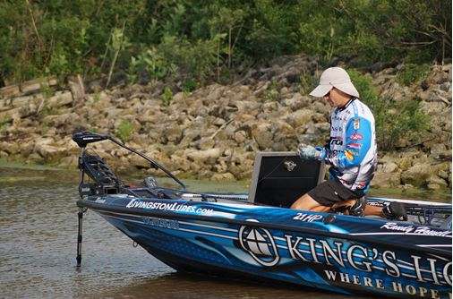<p>After missing a fish, Howell rigs up a fresh Yamamoto Senko.</p> 