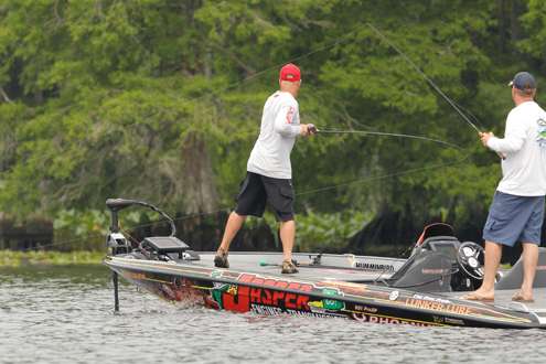 <p>Chad Morgenthaler hooks one and misses.</p>
