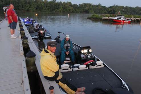 <p>Randy Howell and Mike Hicks faced their boats toward the main river.</p>
