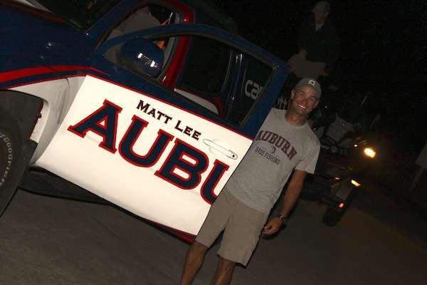 <p>Auburn Universityâs Matt Lee hops out of the ride he won at last yearâs Carhartt College Series Classic Bracket. </p>
