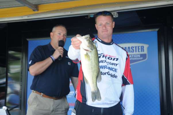 <p>Craig Morris with a 3-pound, 7-ounce largemouth.</p>
